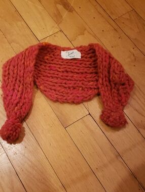 Lisa Shaub chunky Hand-Knit Bolero Shrug with Pom-Pom Ends - burnt orange